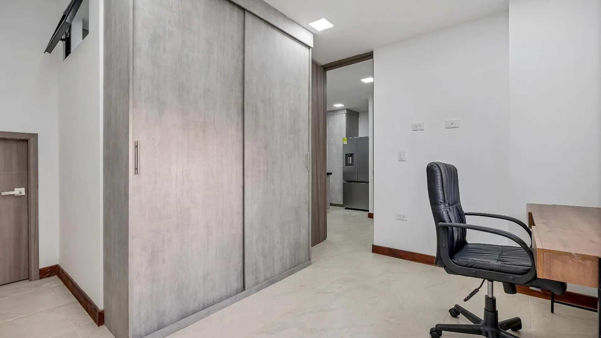 Апартаменты Medellin- Cerca Al Poblado-401 Колумбия